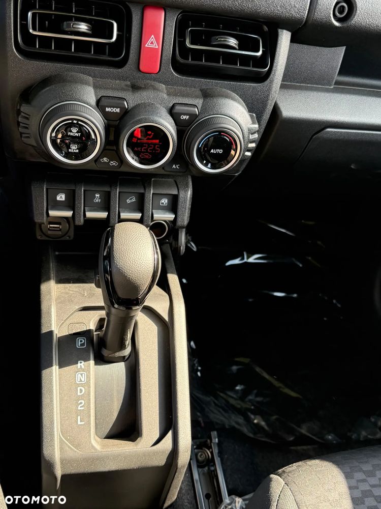 Suzuki Jimny 2025 photo 5