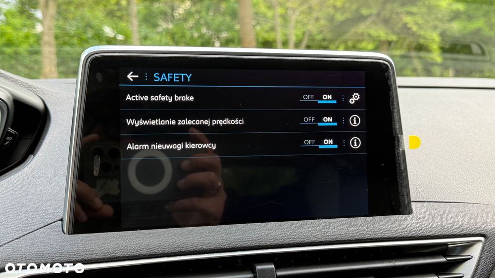 Peugeot 3008 PureTech 130 Stop & Start GPF EAT8 Allure - 29
