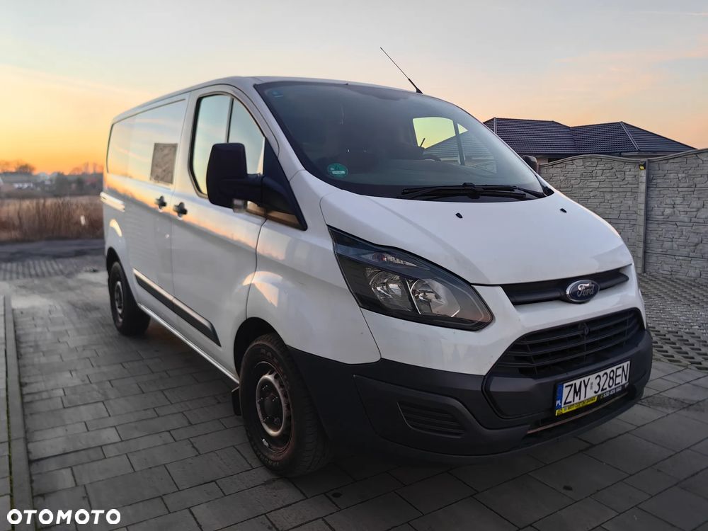 Ford TRANSIT CUSTOM - 2