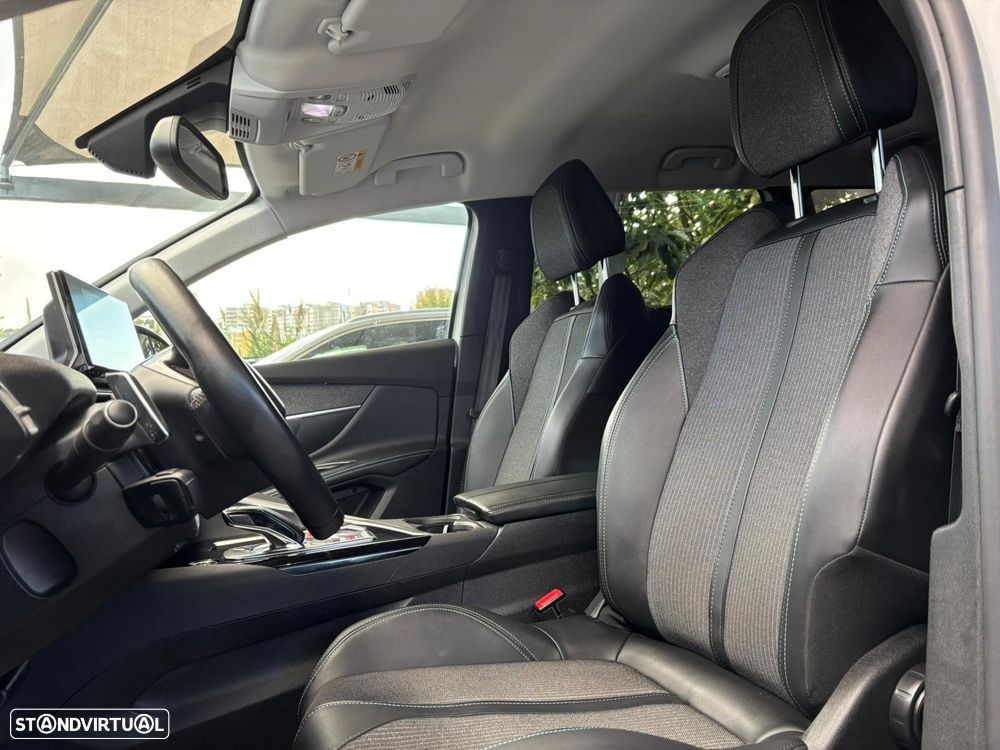 Peugeot 5008 1.5 BlueHDi Allure Pack EAT8 - 19