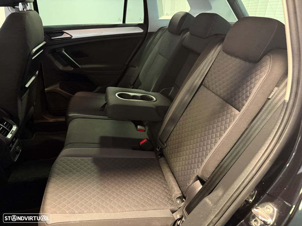 VW Tiguan 1.6 TDI Confortline - 17