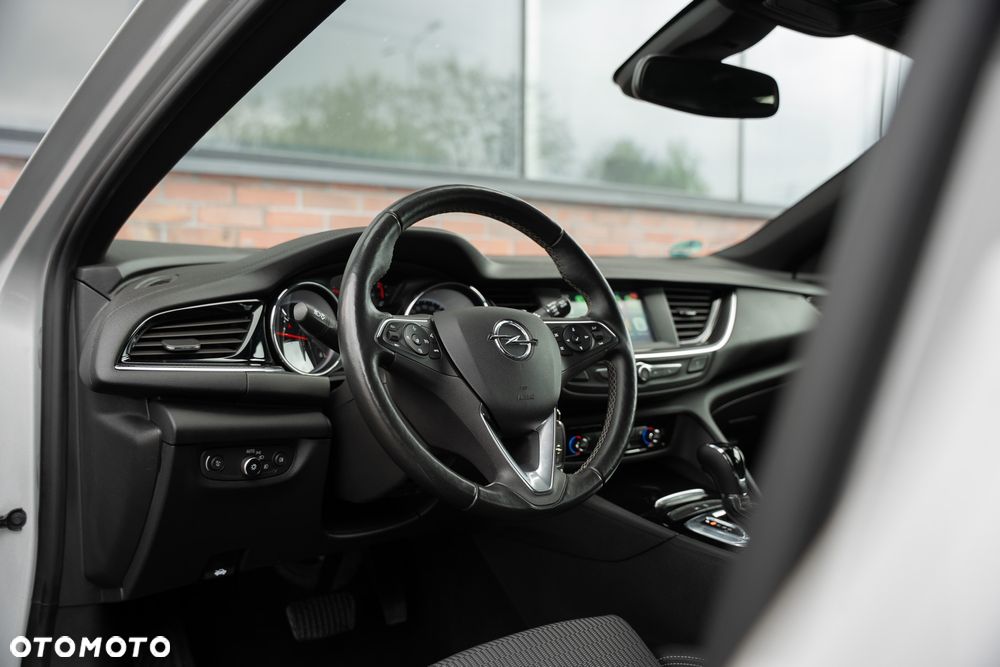 Opel Insignia 2.0 CDTI - 24