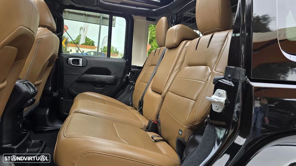 Jeep Wrangler Unlimited 2.0 TG 4xe Sahara - 24