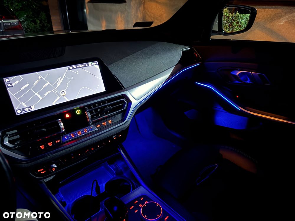 BMW Seria 3 318i M Sport sport - 34