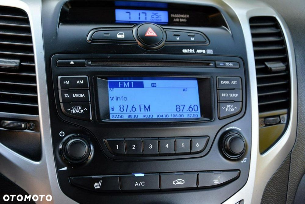 Hyundai ix20 - 25