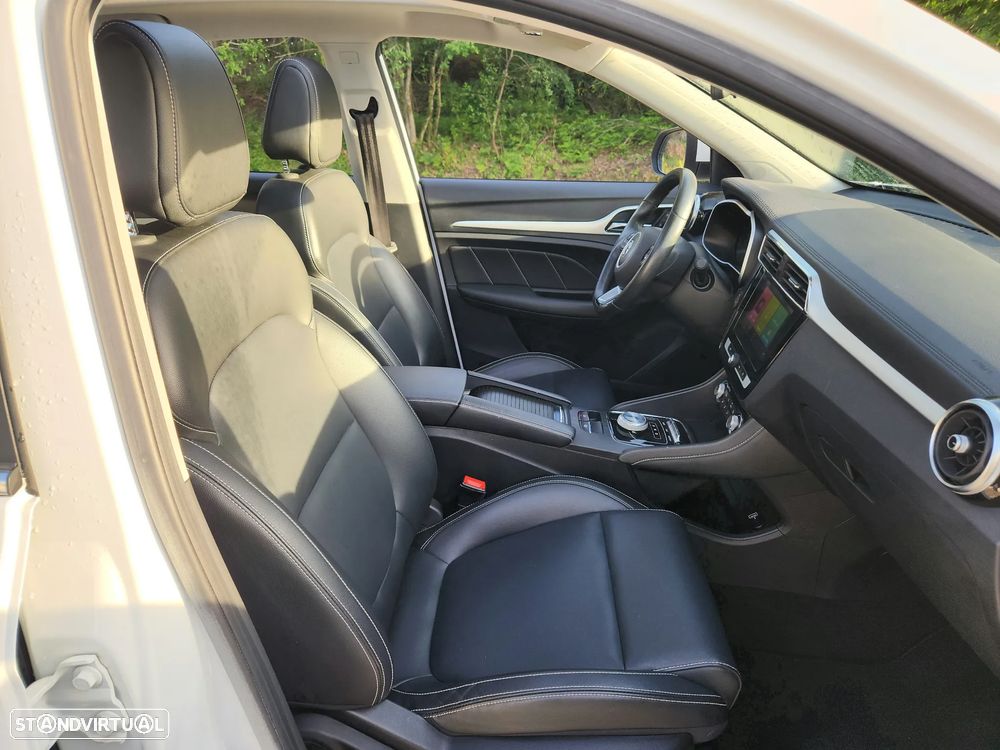 MG ZS EV 44.5 kWh Luxury - 14