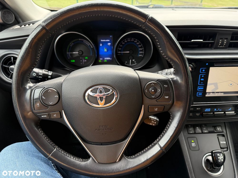 Toyota Auris - 14