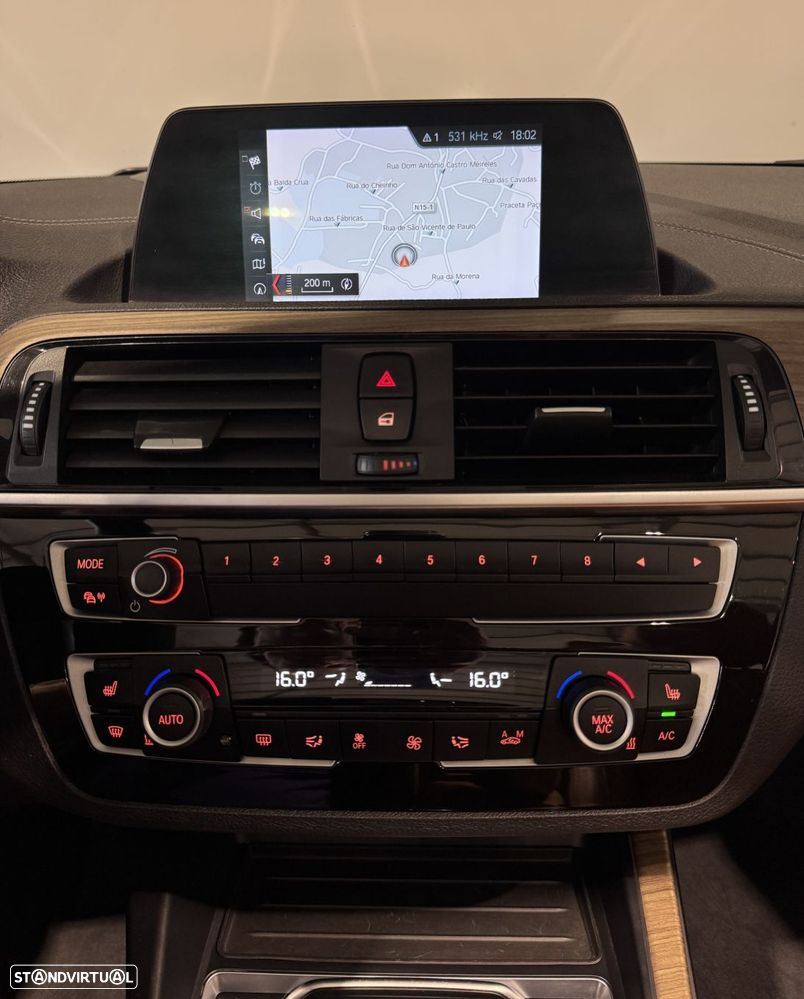 BMW 218 i Cabrio Line Luxury Auto - 24