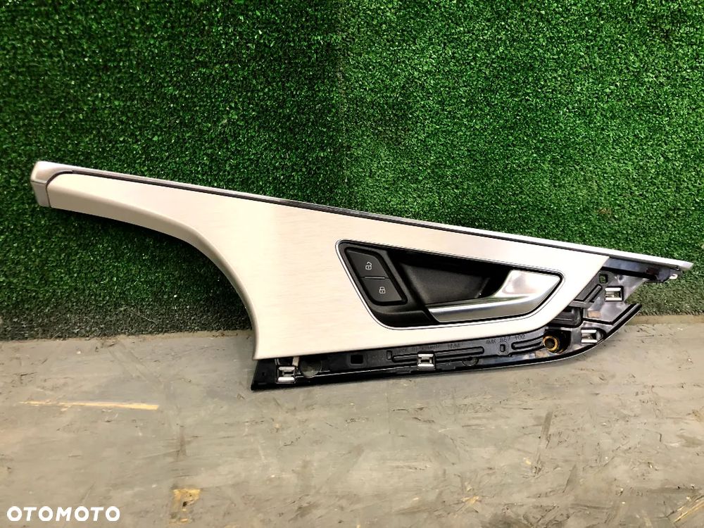 AUDI Q7 4M DEKOR LISTWA KLAMKA PRZYCISKI DRZWI PRAWY PRZÓD PRAWYCH PRZEDNICH 4M0867102K - 1