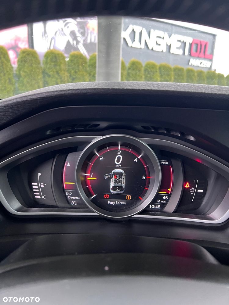 Volvo V40 D2 Drive-E R-Design Momentum - 13