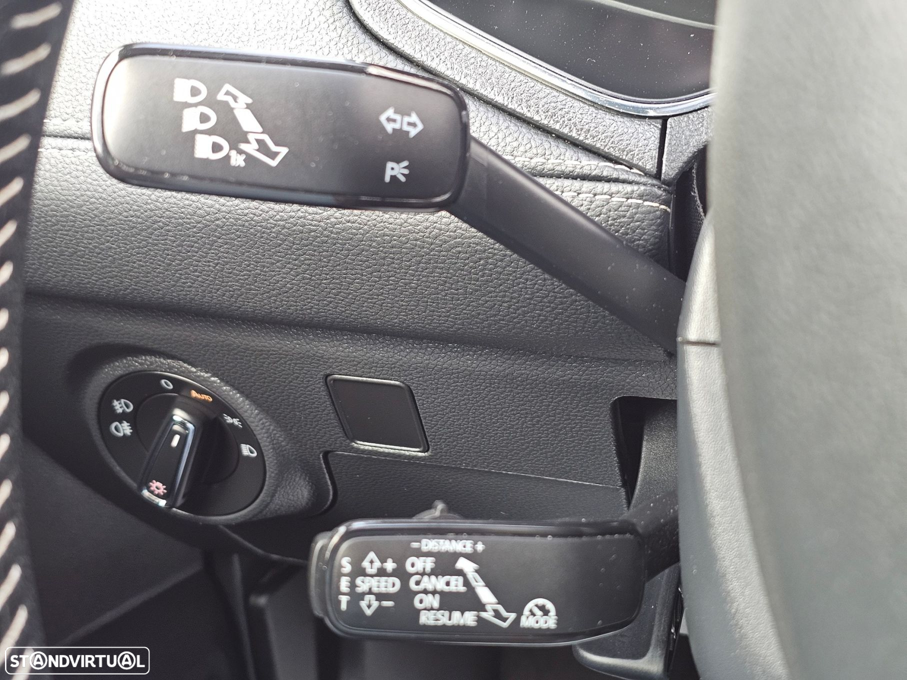 SEAT Arona 1.0 TSI Xcellence DSG - 12
