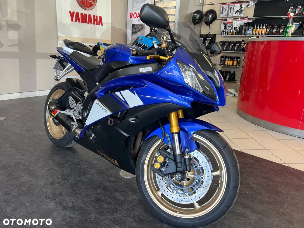 Yamaha R6 - 12