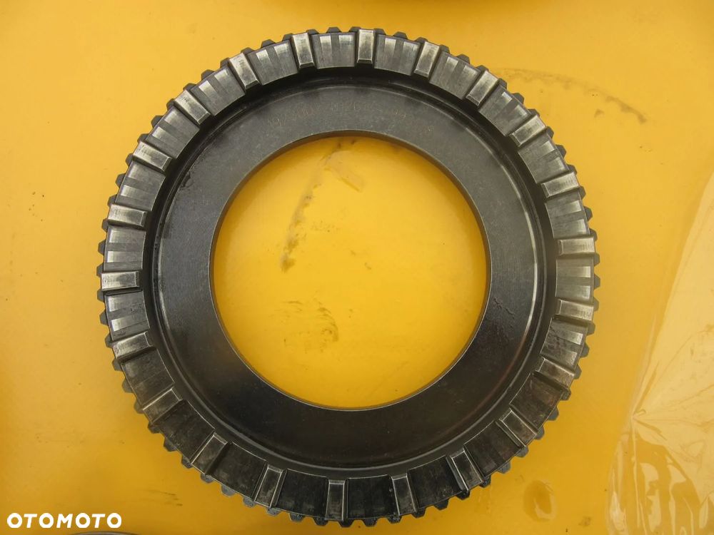 Sprzęgła kłowe KV skrzyni biegów Case CVX130 - 4