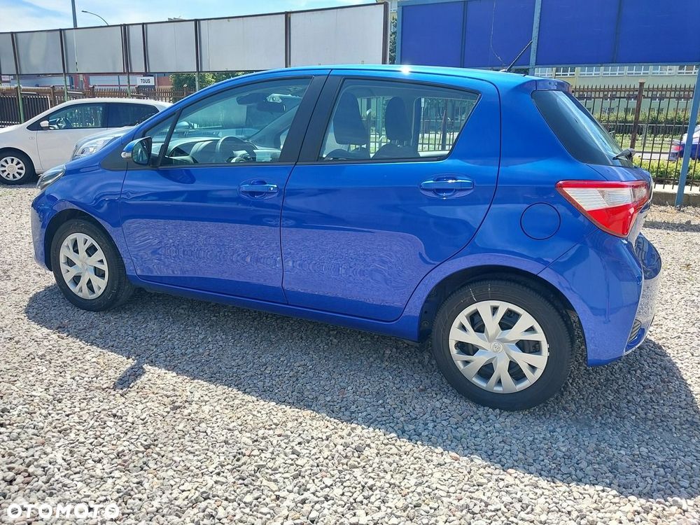 Toyota Yaris 1.5 Premium - 8