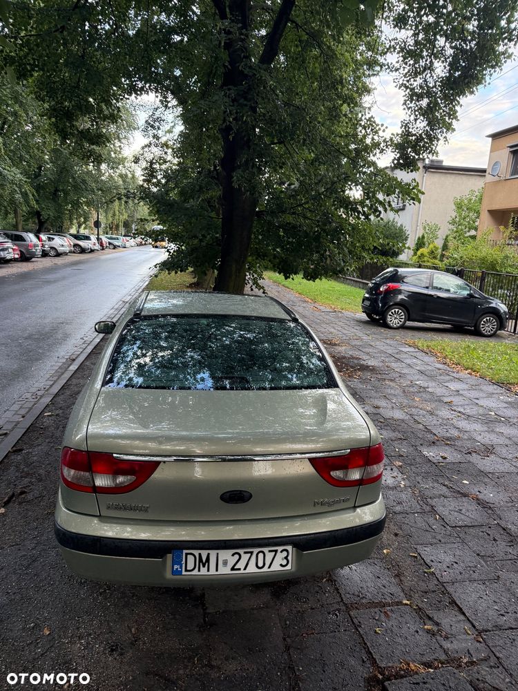 Renault Megane 1.6 - 3