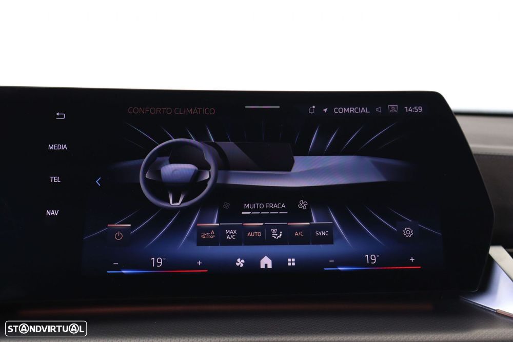 BMW iX2 eDrive20 Pack Desportivo M - 48