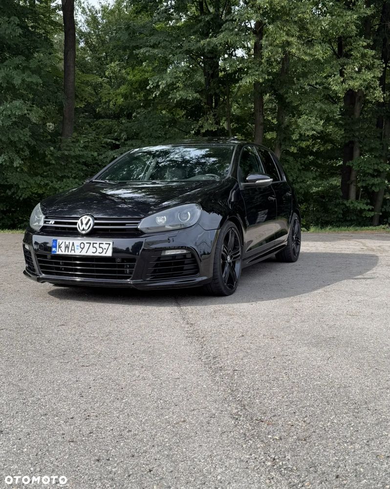 Volkswagen Golf - 1