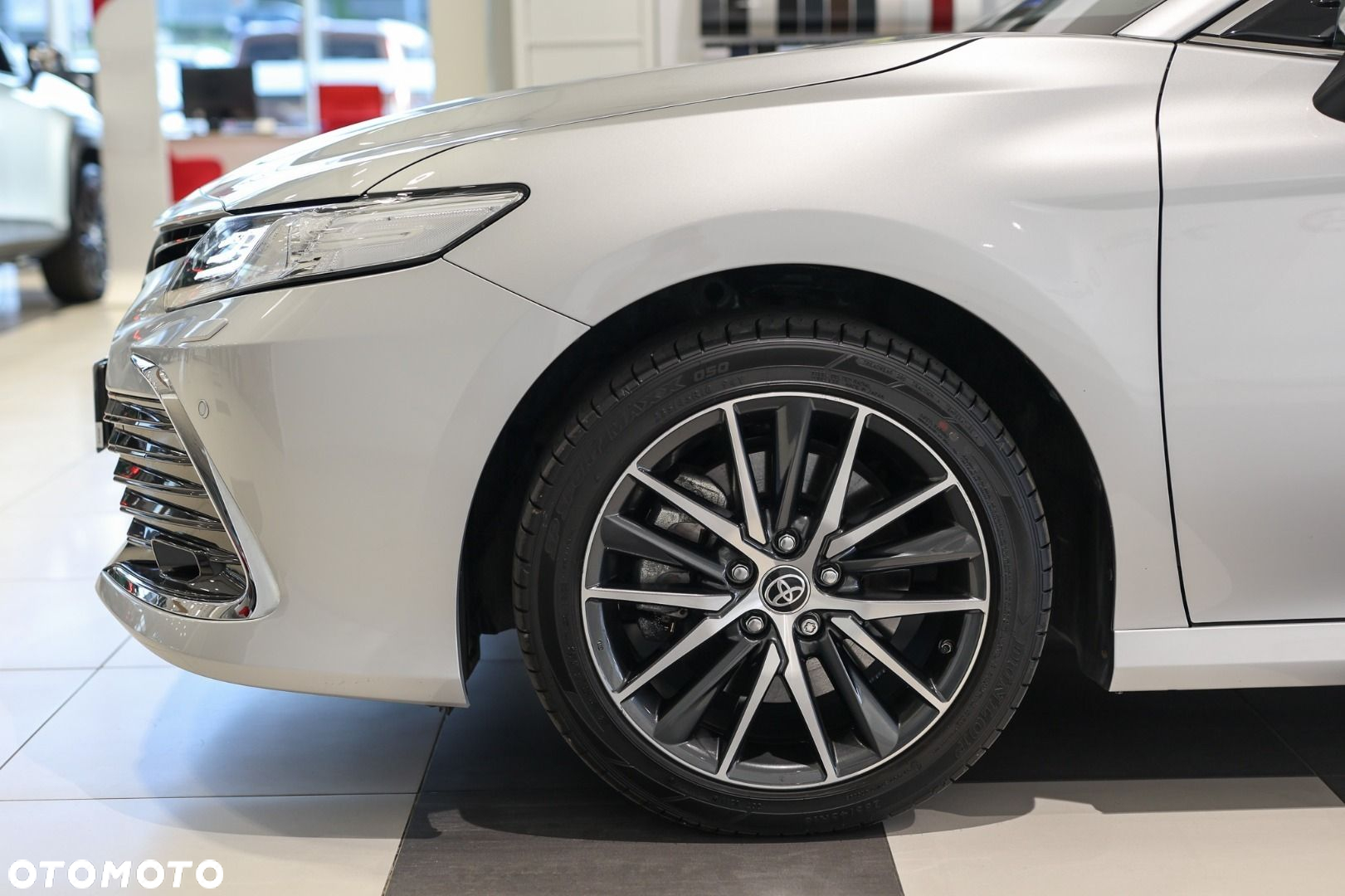 Toyota Camry - 37