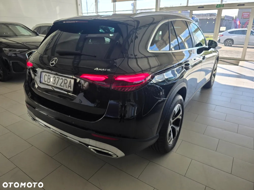 Mercedes-Benz GLC 300 e 4-Matic - 3