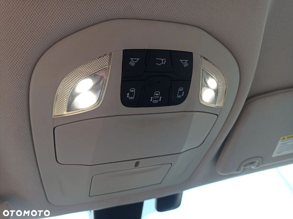 Chrysler Pacifica - 29