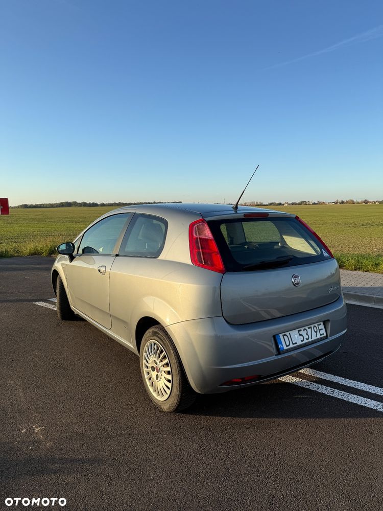 Fiat Grande Punto 1.4 8V - 4