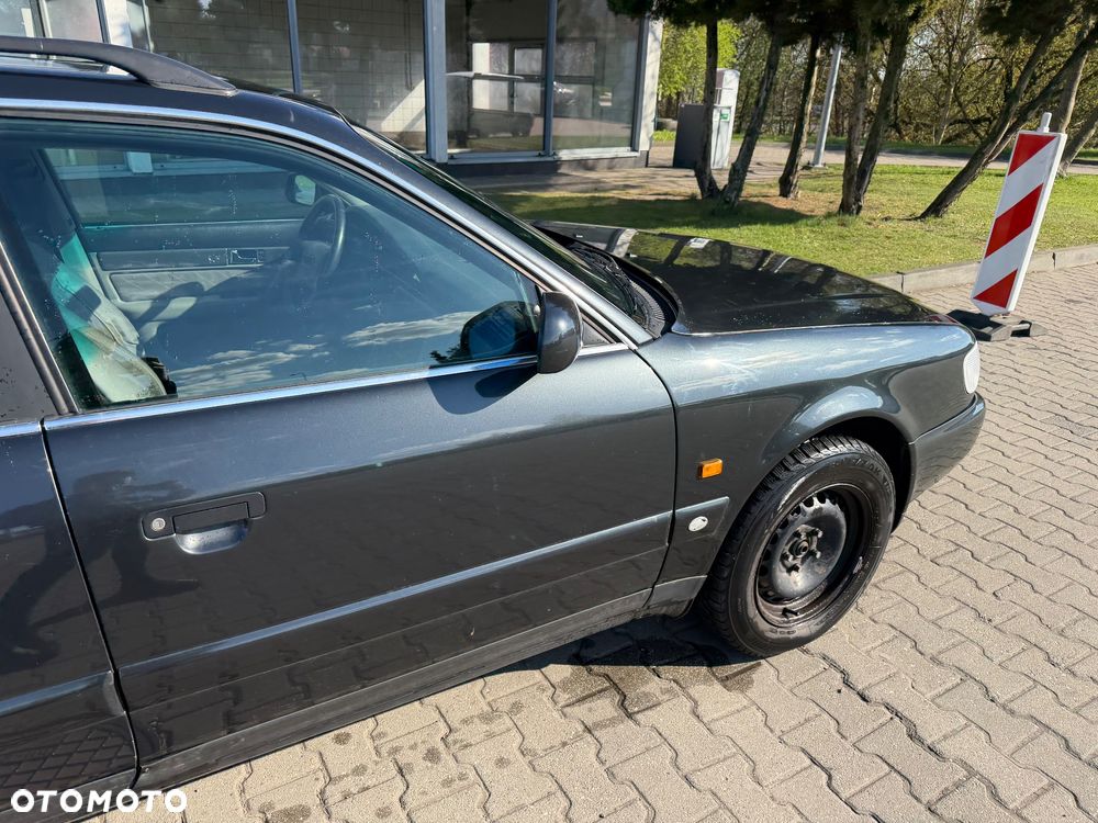Audi A6 Avant 2.5 TDI - 11