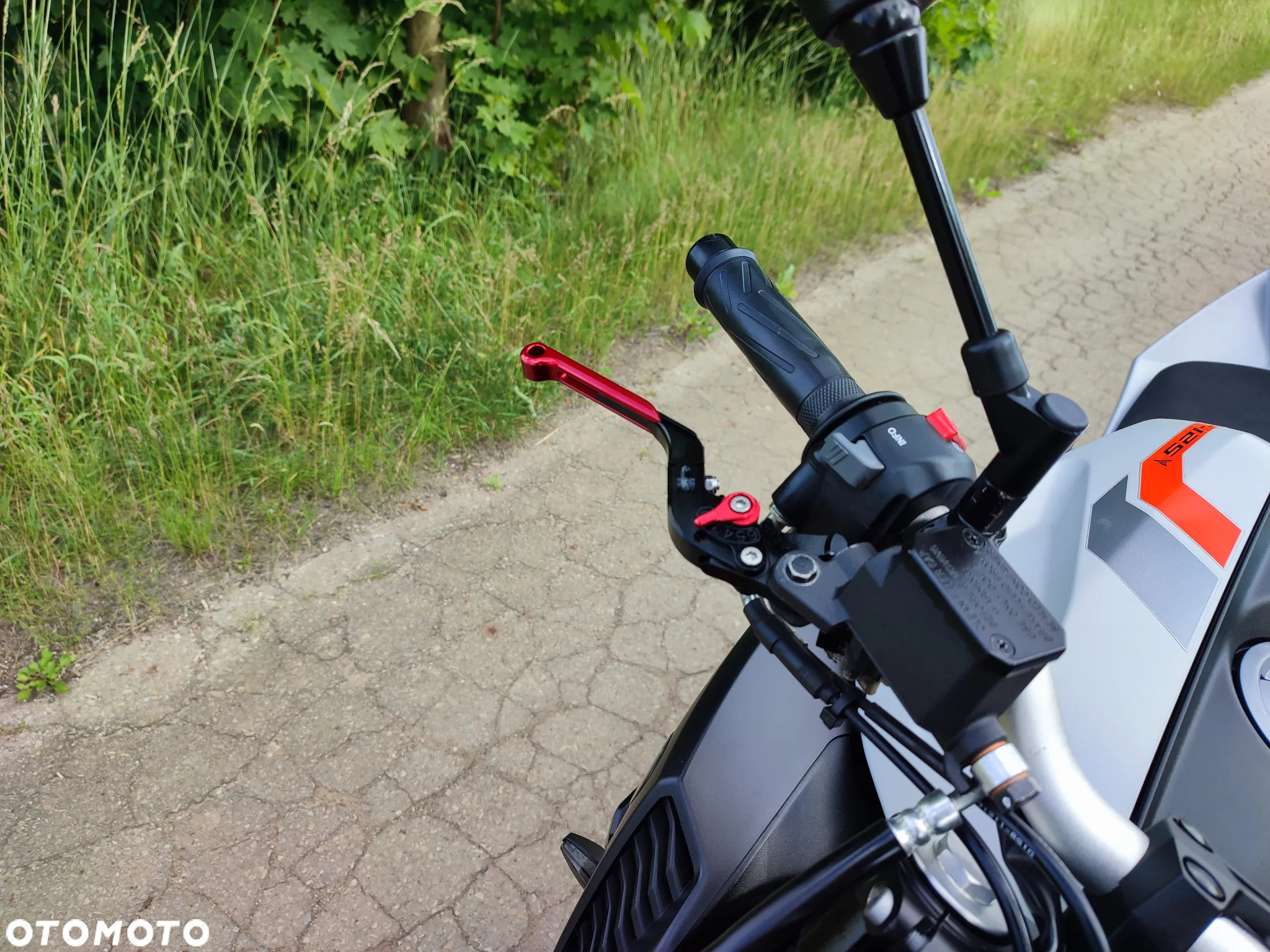 Yamaha MT - 13