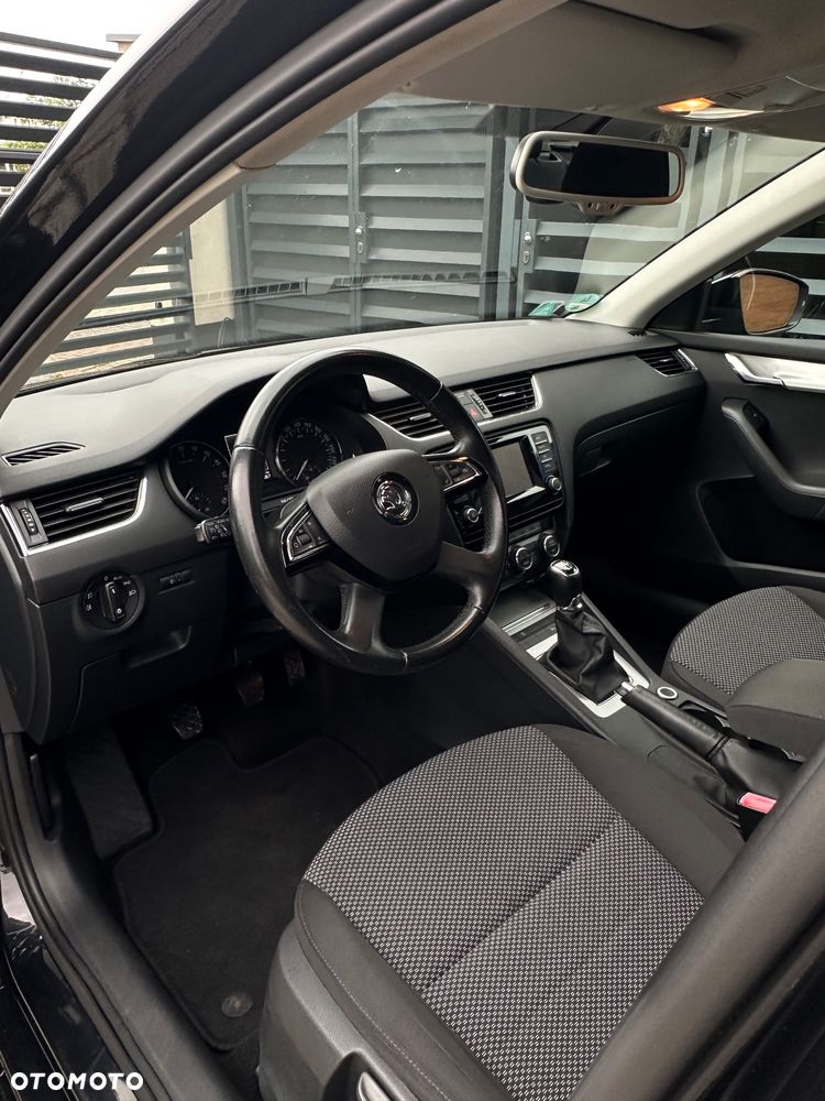 Skoda Octavia 1.6 TDI Solution - 12