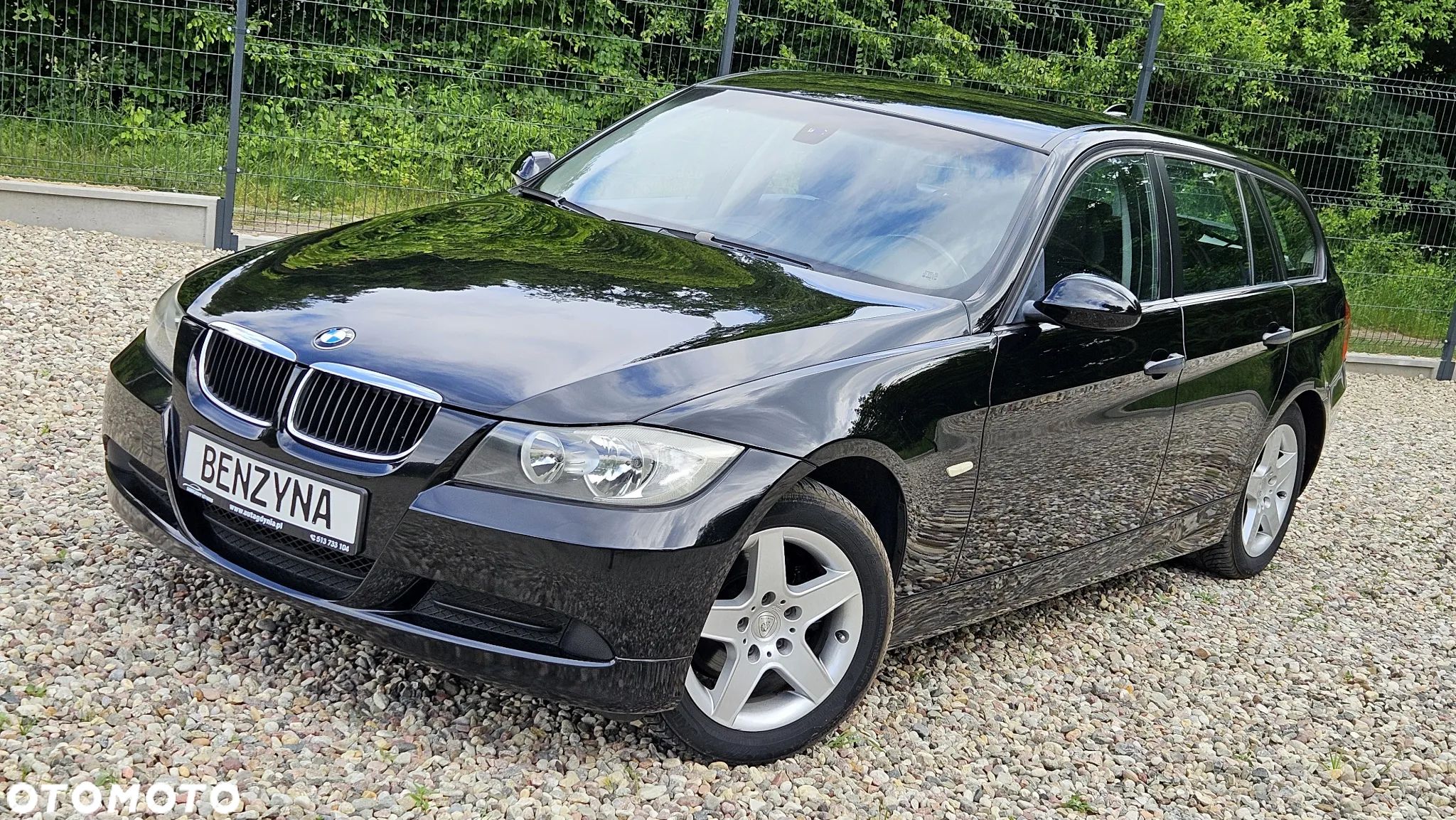 BMW Seria 3 318i Touring - 1