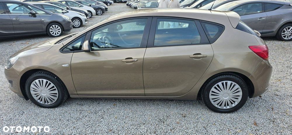 Opel Astra - 11