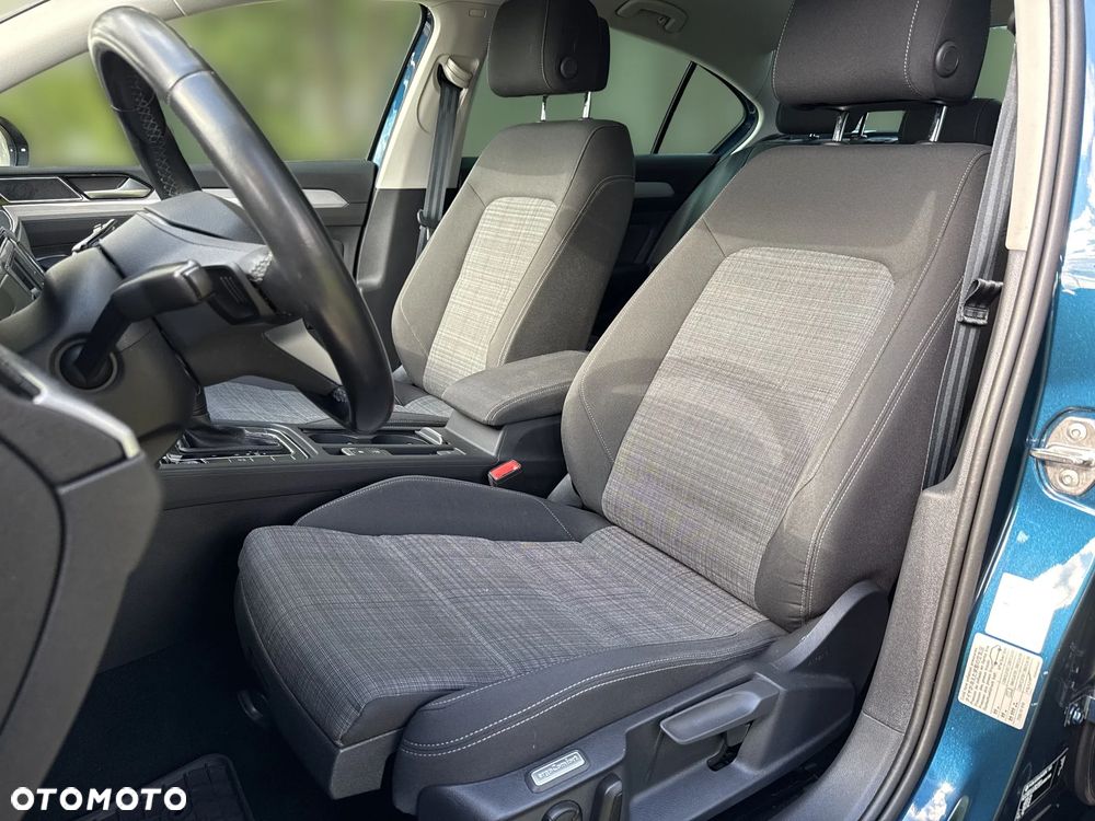Volkswagen Passat 1.5 TSI EVO Essence DSG - 12