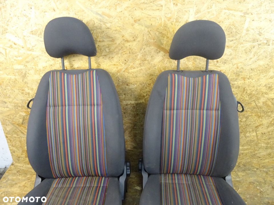 FOTEL FOTELE KANAPA VW FOX HB 3D NR322 - 2