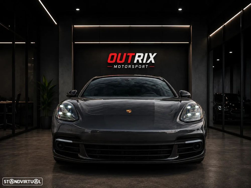 Porsche Panamera - 3