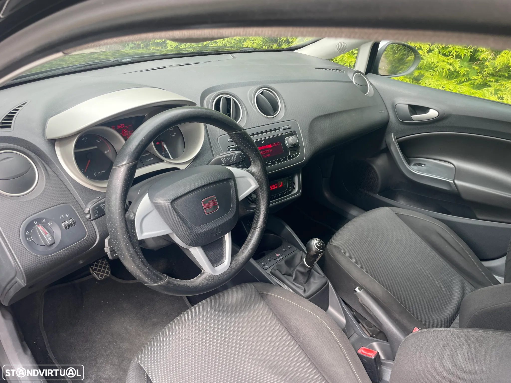 SEAT Ibiza 1.6 TDI 25 Anos DPF - 7