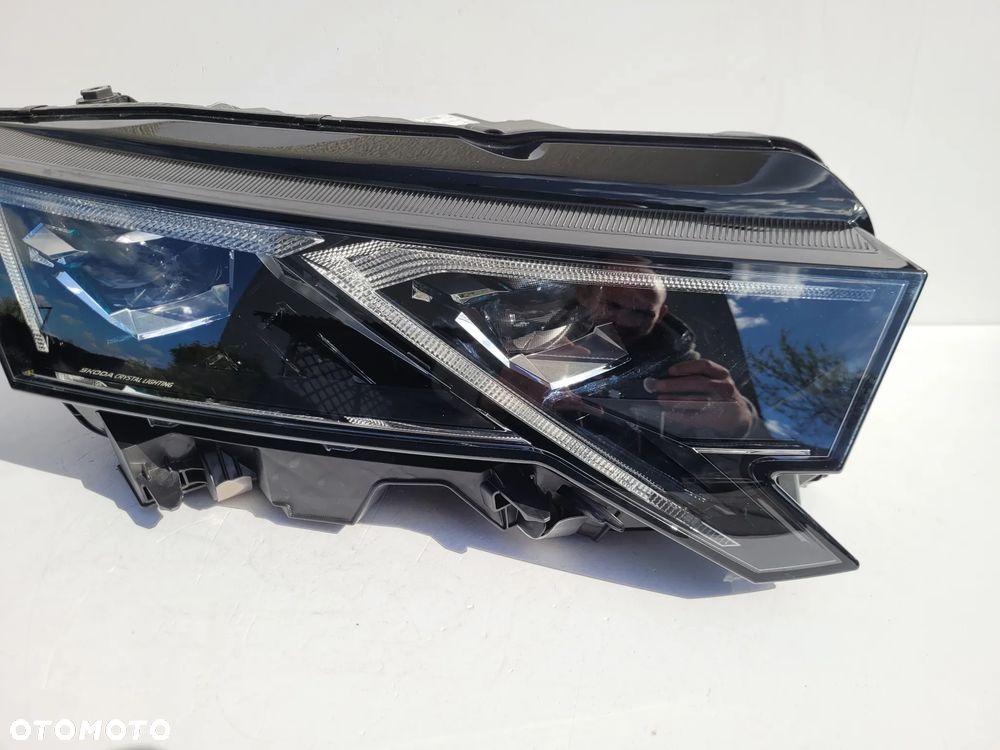 Skoda Octavia IV lift lampa przod prawa full led - 3