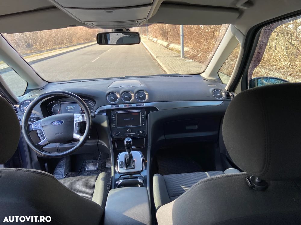 Ford Galaxy 2.0 TDCi Powershift Titanium - 24