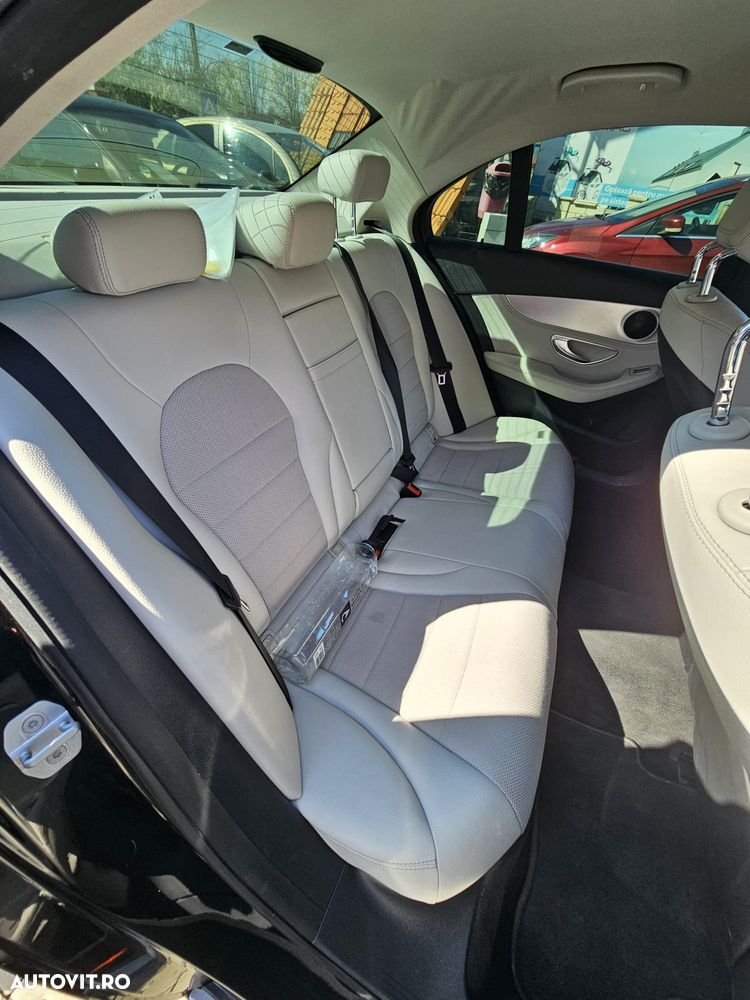 Mercedes-Benz C 200 (BlueTEC) d 7G-TRONIC Avantgarde - 3