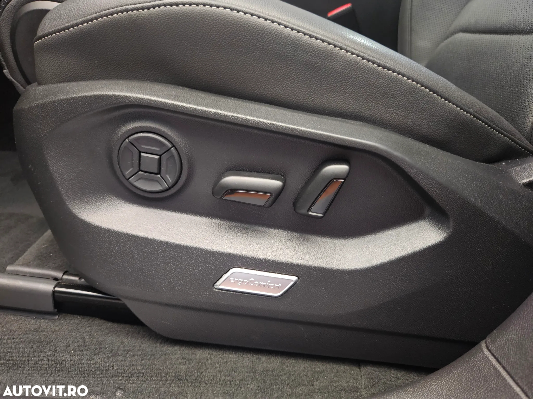 Volkswagen Touareg V6 TDI Atmosphere - 24