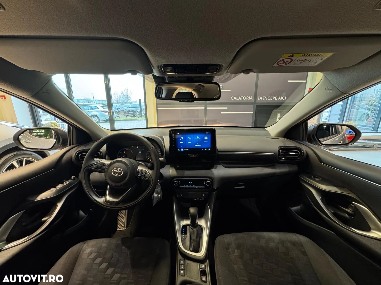 Toyota Yaris 1.5 VVT-i HSD Active - 18