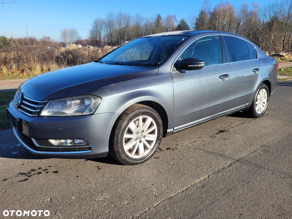 Volkswagen Passat - 2