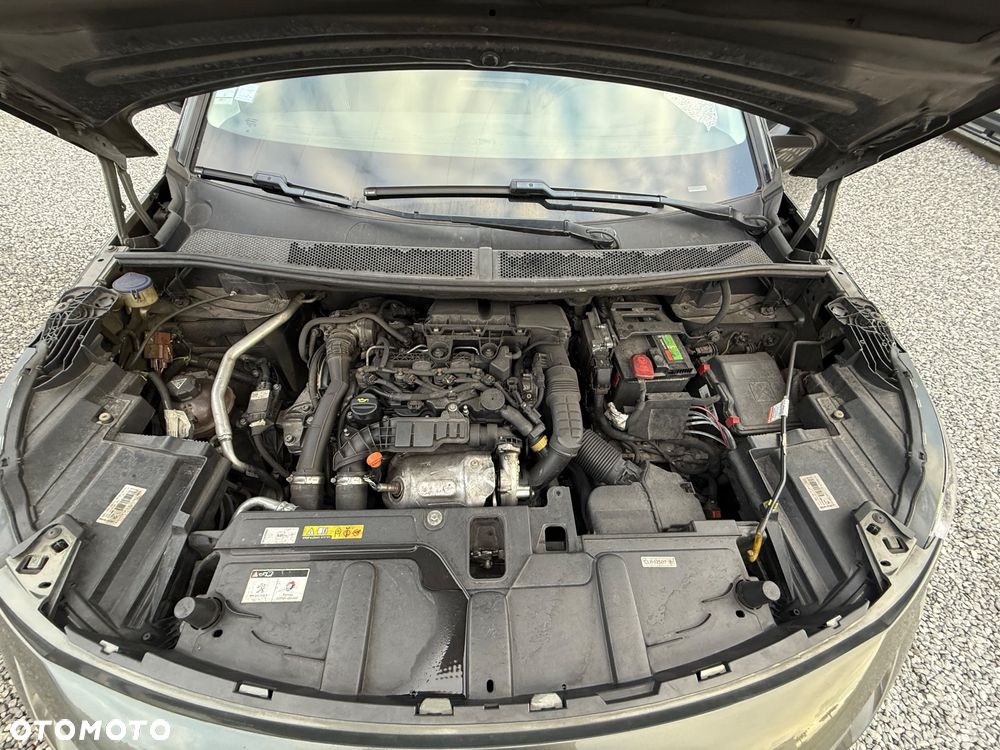 Peugeot 3008 1.5 BlueHDi Allure S&S EAT8 - 8