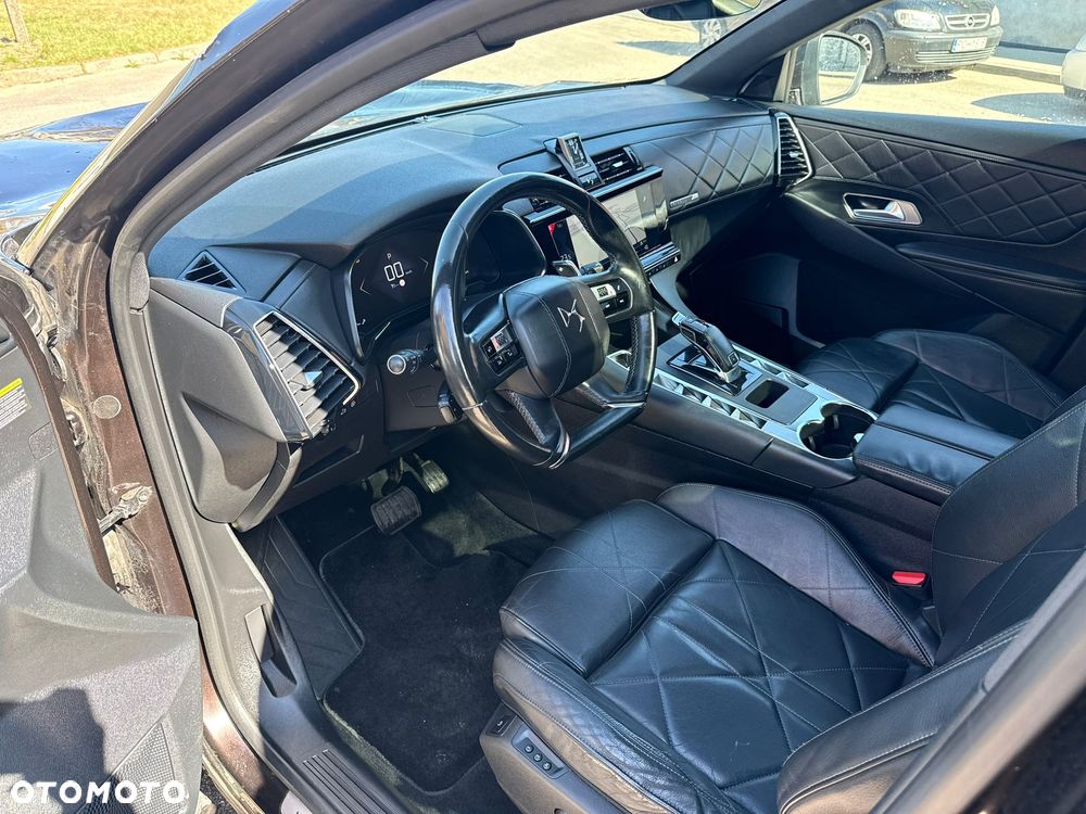 DS Automobiles DS 7 - 12