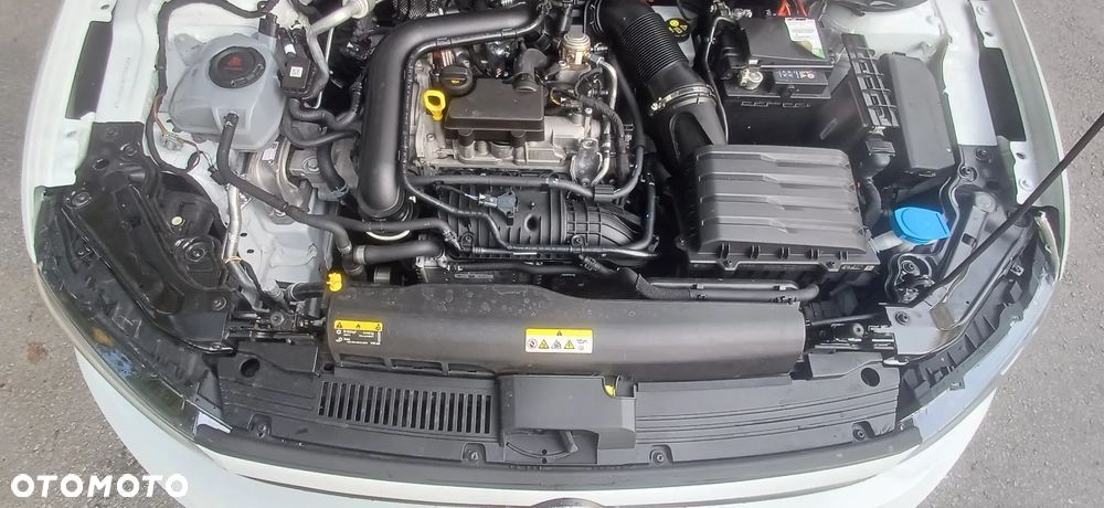 Volkswagen Polo 1.0 TSI R-Line Plus - 11