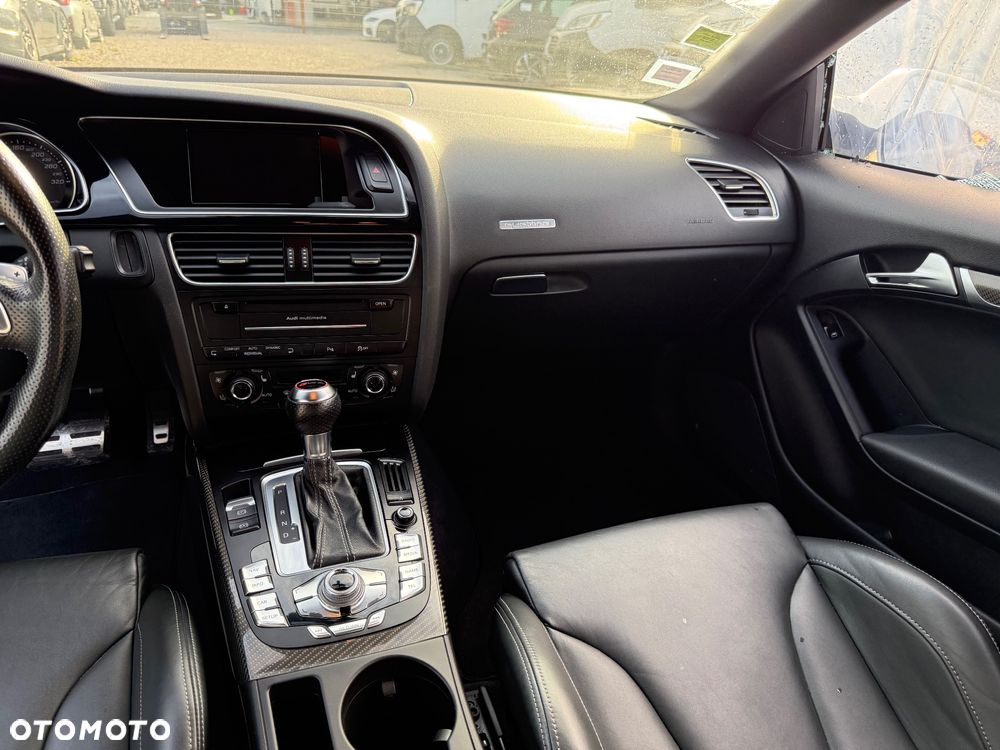 Audi RS5 Coupé - 10