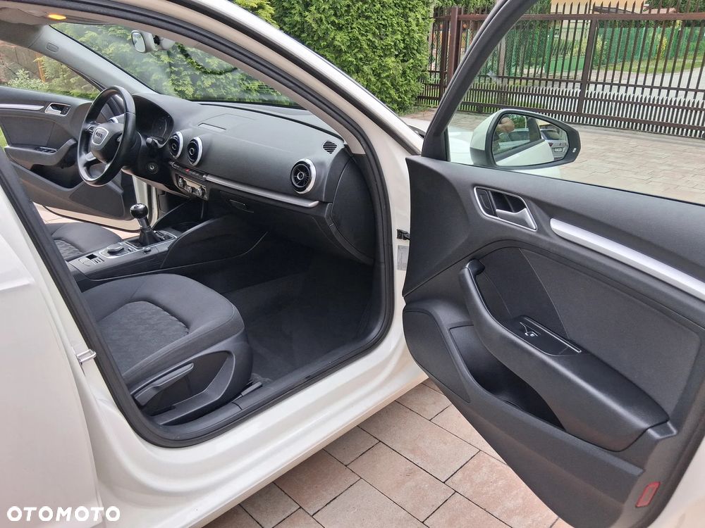 Audi A3 Sportback 1.4 TFSI Attraction - 10