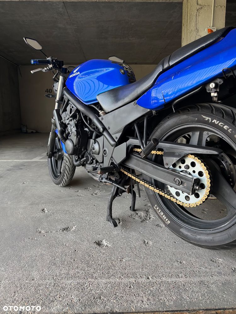 Honda CB - 1