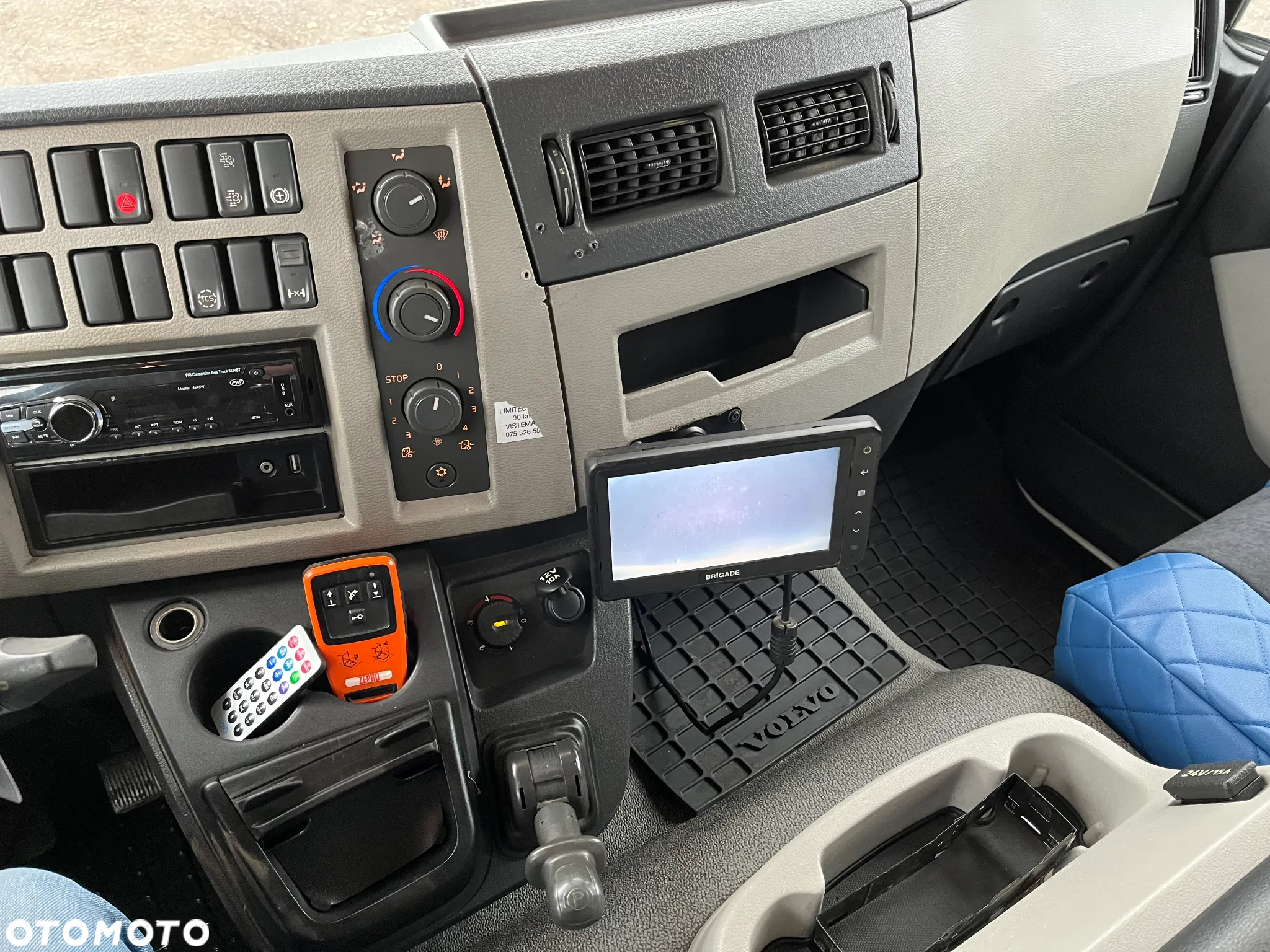Volvo - 28