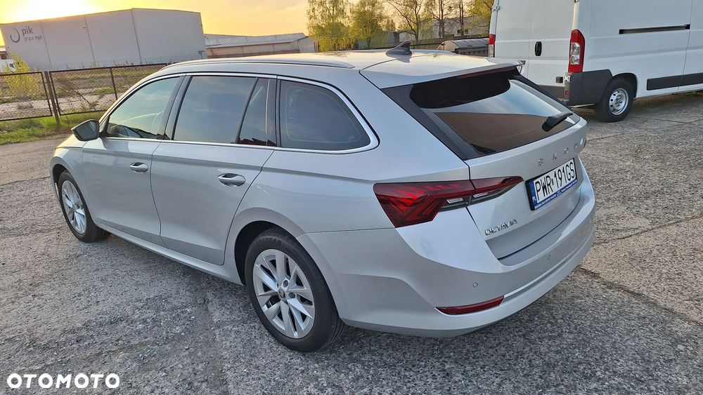 Skoda Octavia 2.0 TDI DSG Exclusive - 10