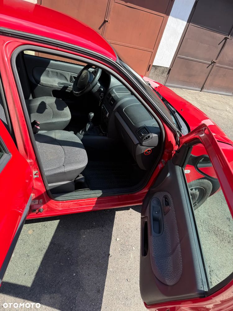 Renault Clio 1.2 Access - 13