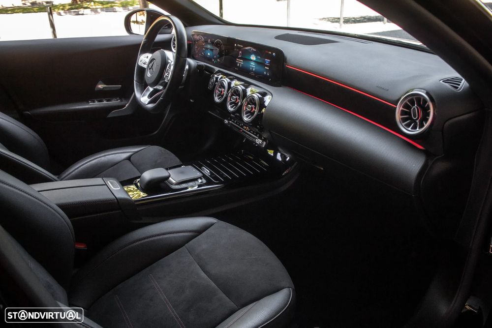 Mercedes-Benz A 250 e AMG Line - 27